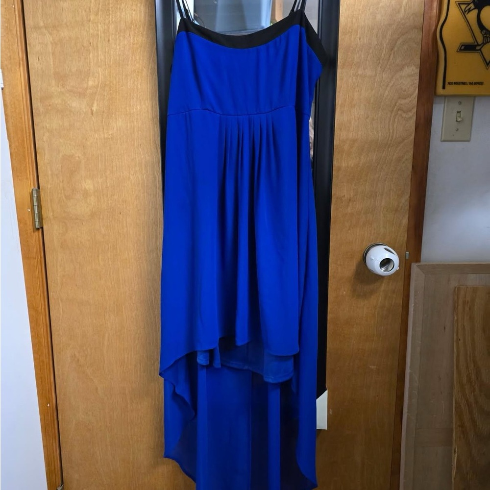 Elegant Blue Sleeveless Dress